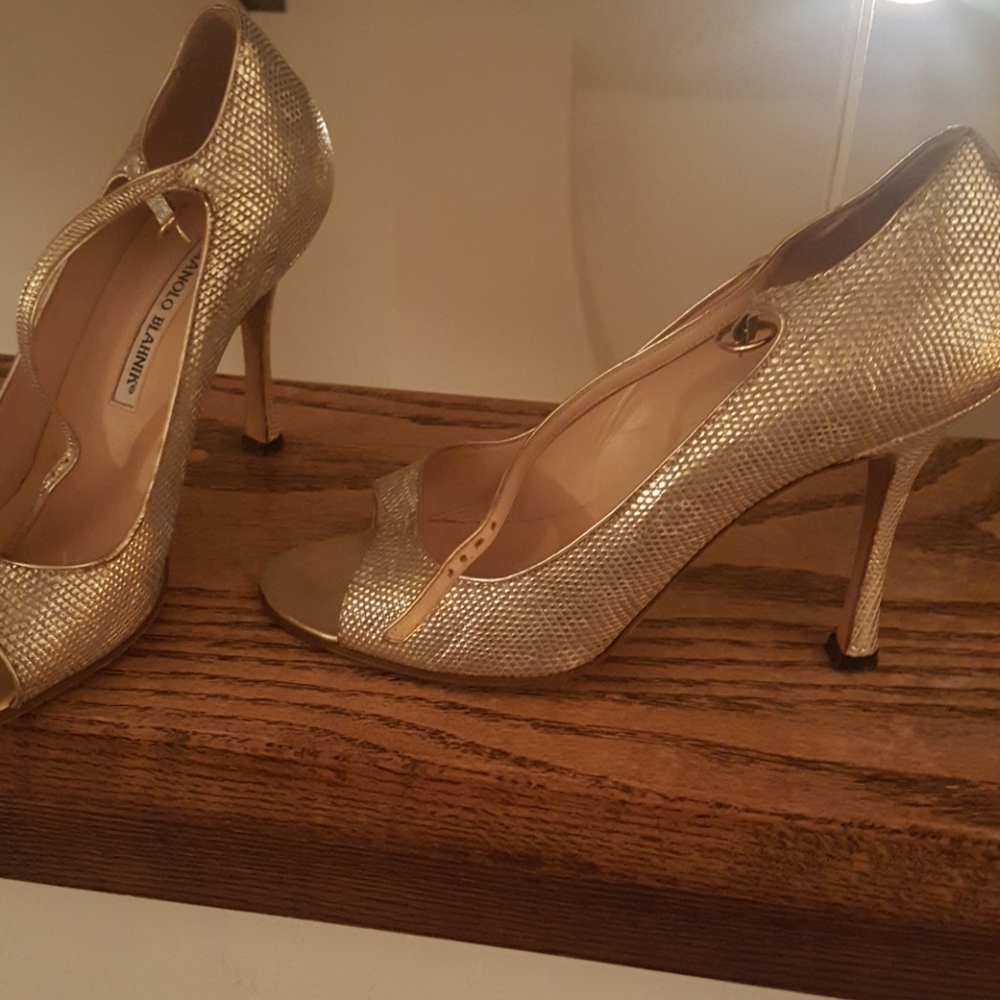sandals - Picture 2 of 4